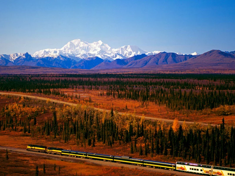 Alaska  Luxury Tour with Stillpoint Lodge and Denali by Train | Denali with Alaska Railroad