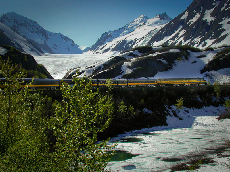 Alaska Train Vacations | Alaska Railroad at Bartlett Glacier