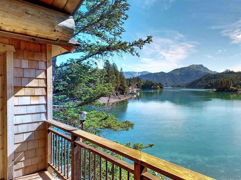 Luxury Lodges in Alaska | Stillpoint Lodge Kenai Peninsula